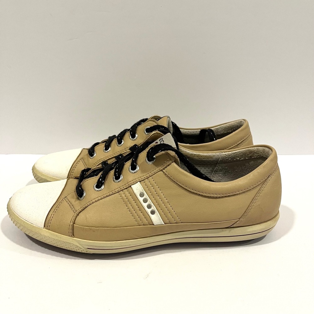 Ecco Women Tan Leather Spikeless Golf Shoes White Toe Cap Lace Up EU 40 US 9-9.5